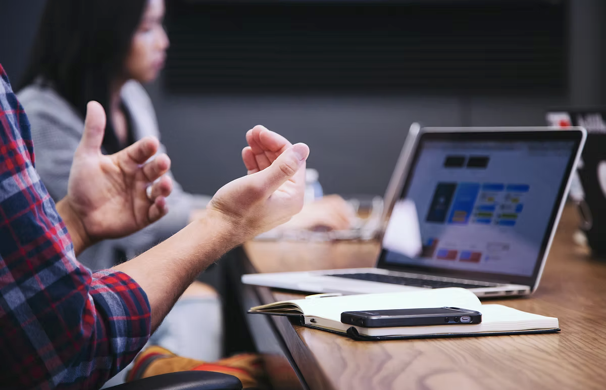 Structurer les pratiques de gestion face aux enjeux socio-environnementaux
