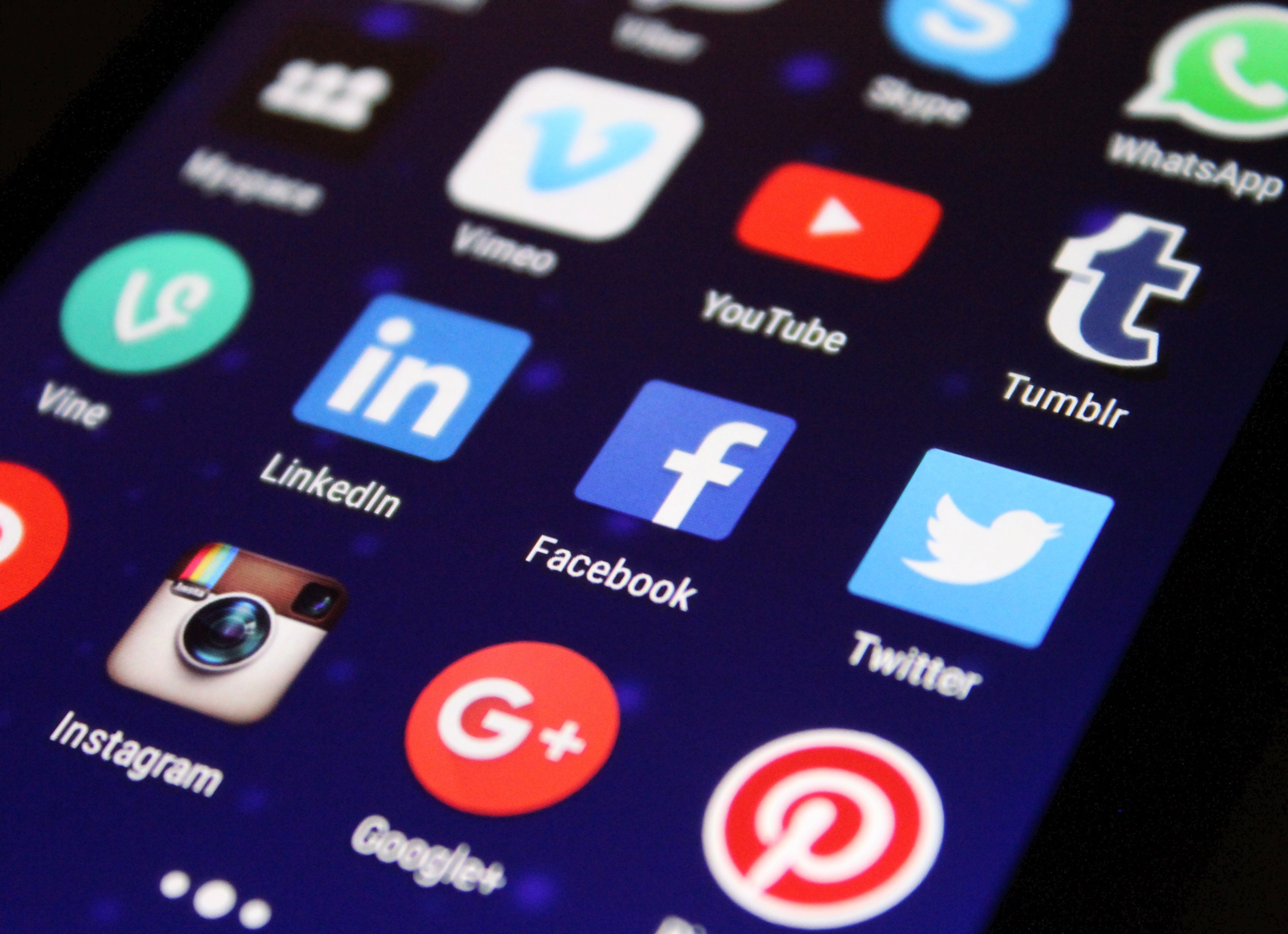 Introduction aux Réseaux Sociaux et à Facebook