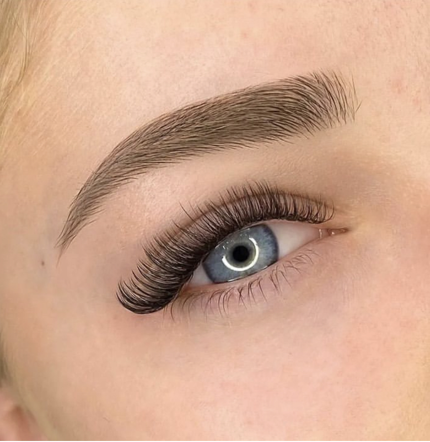 cil à cil et volume russe préfait